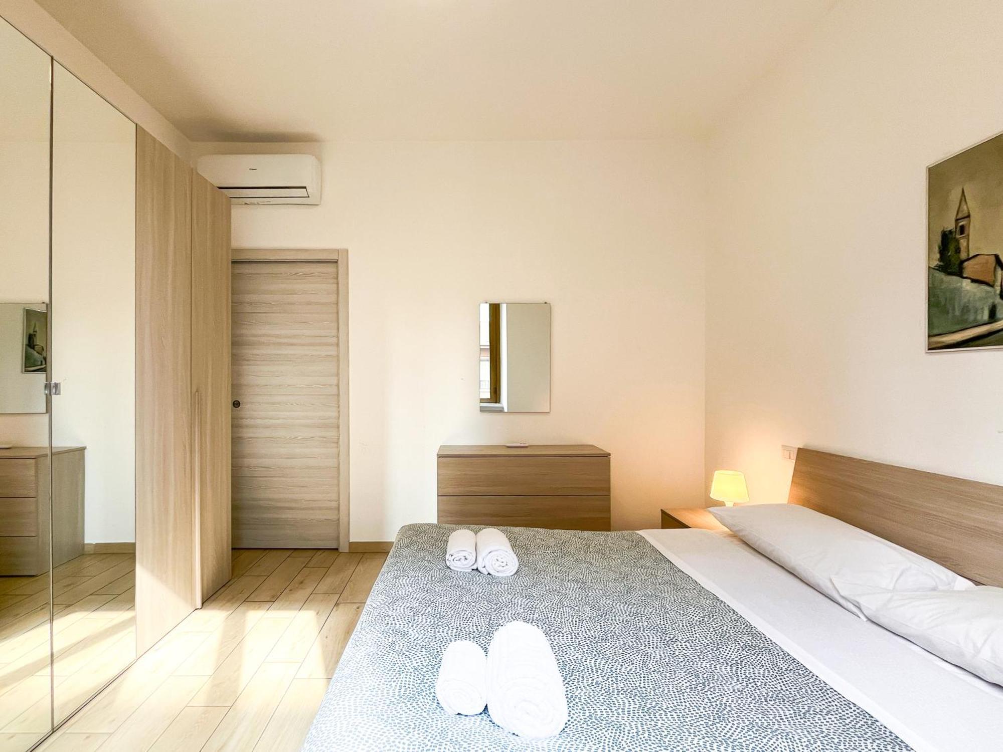 Along The Canal Smart Flat Naviglio - 4 People Corsico Ngoại thất bức ảnh