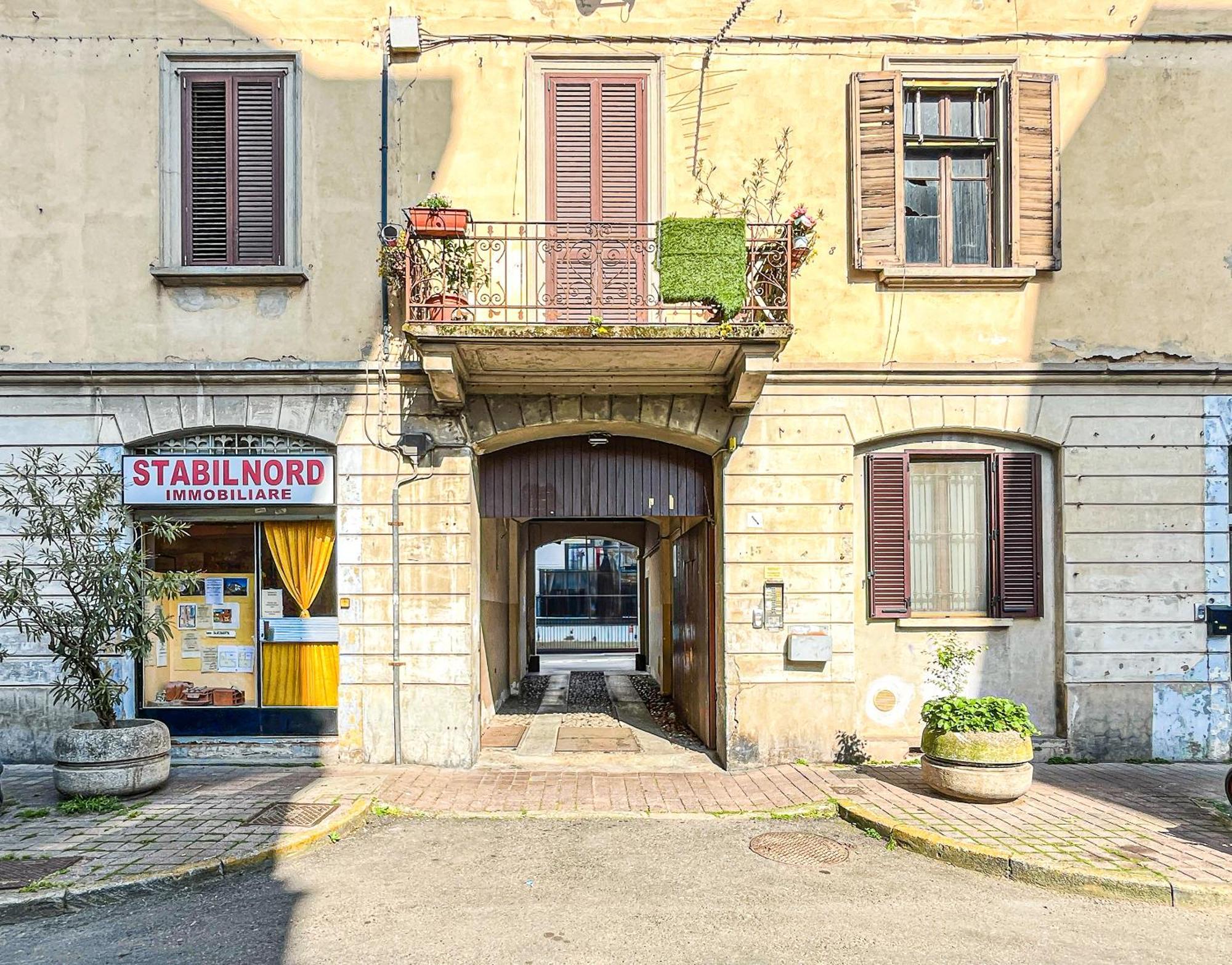 Along The Canal Smart Flat Naviglio - 4 People Corsico Ngoại thất bức ảnh